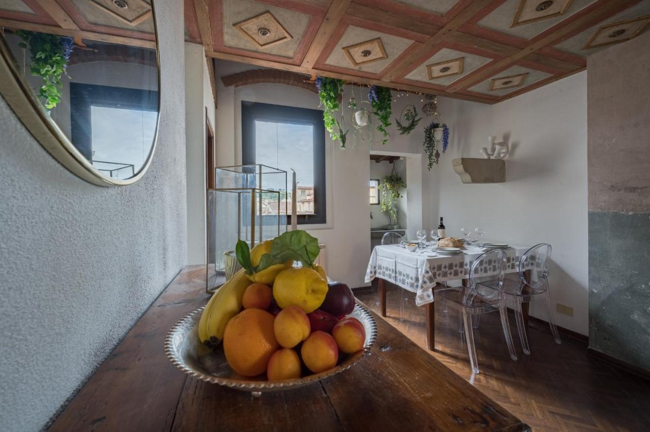 Via Lamberti, 3 - Florence Charming Apartments - Charming And Historic 5Th-Floor Attic Apartment With Elevator In A Building At The Heart Of Vibrant Florence, Just A 2-Minute Walk From All Attractions Exteriör bild